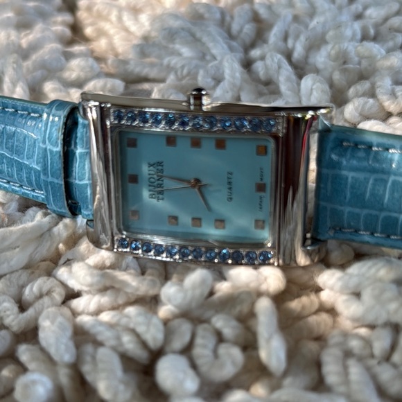 New BIJOUX TERNER Blue Silver Blue Tint Crystal Frame Leather Watch - Picture 5 of 10